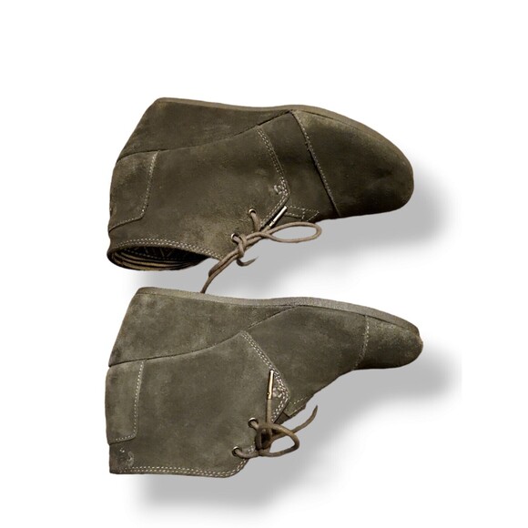 TOMS Gray Suede Desert Wedge Lace Up Ankle Bootie Shoe size 9W - Picture 3 of 5